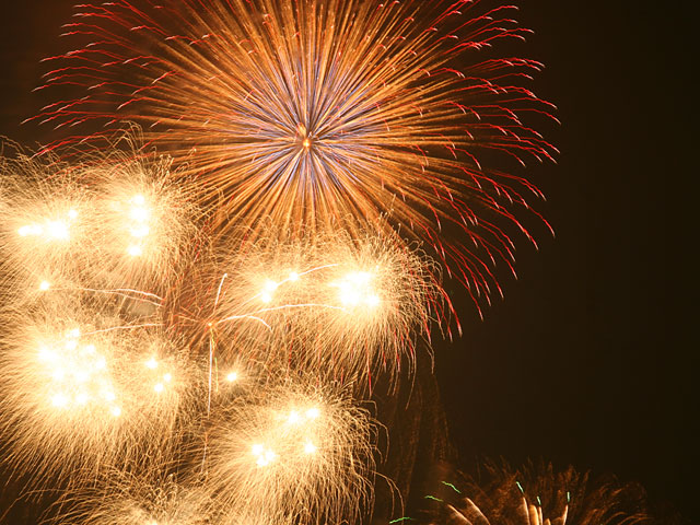 �ԉΎʐ^�f��