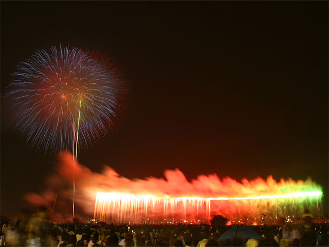 �ԉΎʐ^�f��